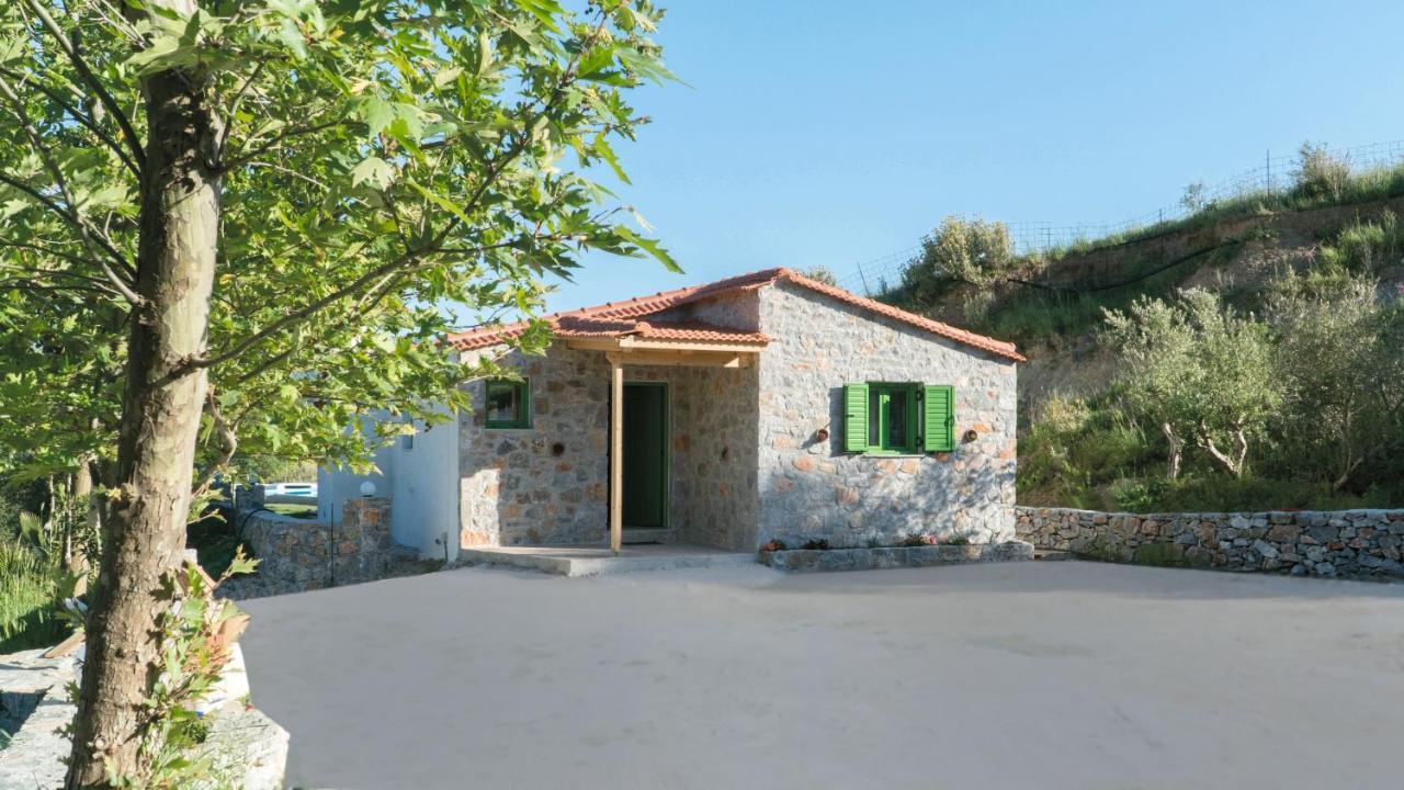 Villa Elia Lambiní Eksteriør billede